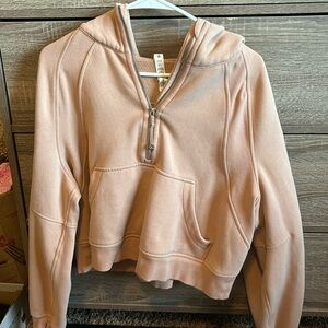 Lululemon scuba size M/L